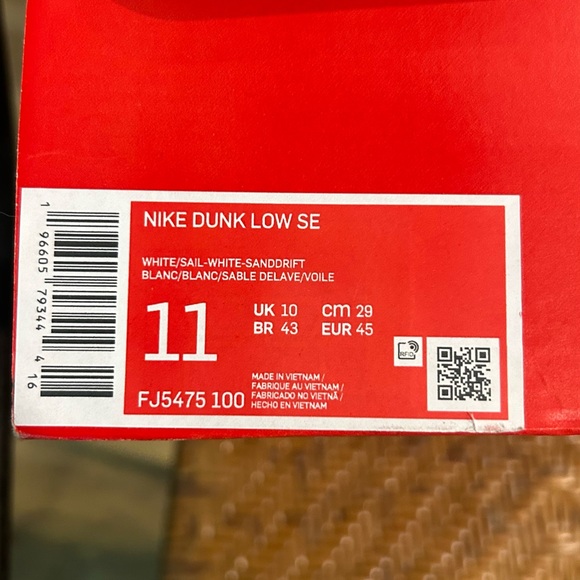 Nike dunk low SE size 11 new inbox - Picture 2 of 10
